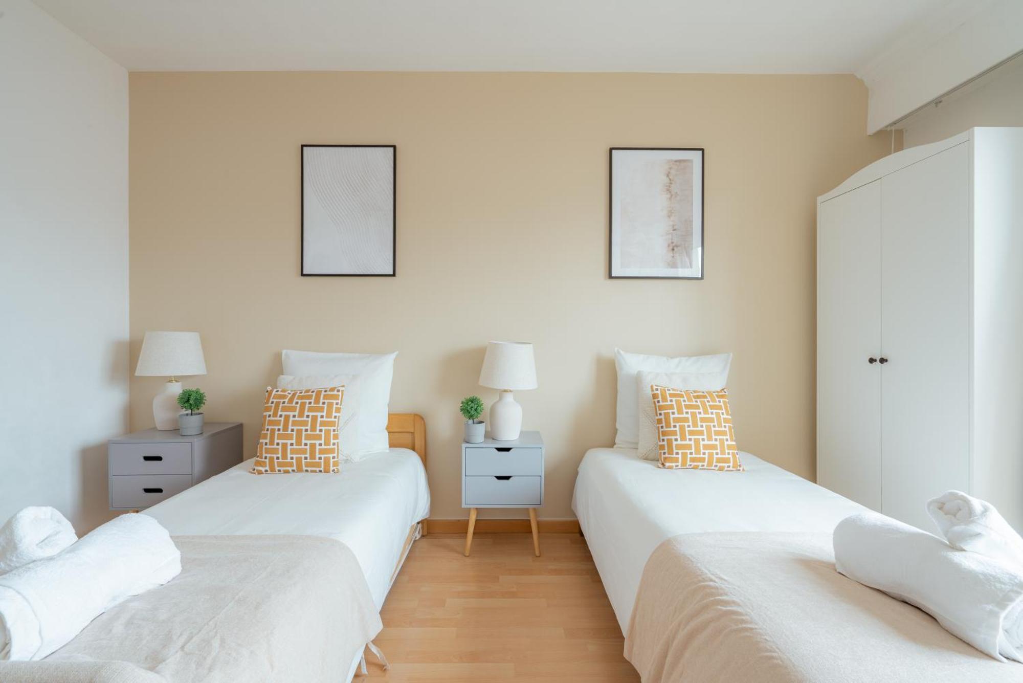 Grand Moderne Avec 4 A 15ᵉ Parigi